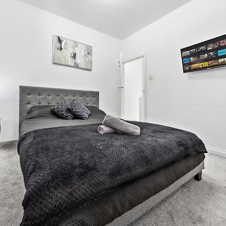Bromley Serviced Apartments - Beckenham Place Park - London - 2 Bed House - Free Parking - 2 Beds 1 Sofabed Exterior foto