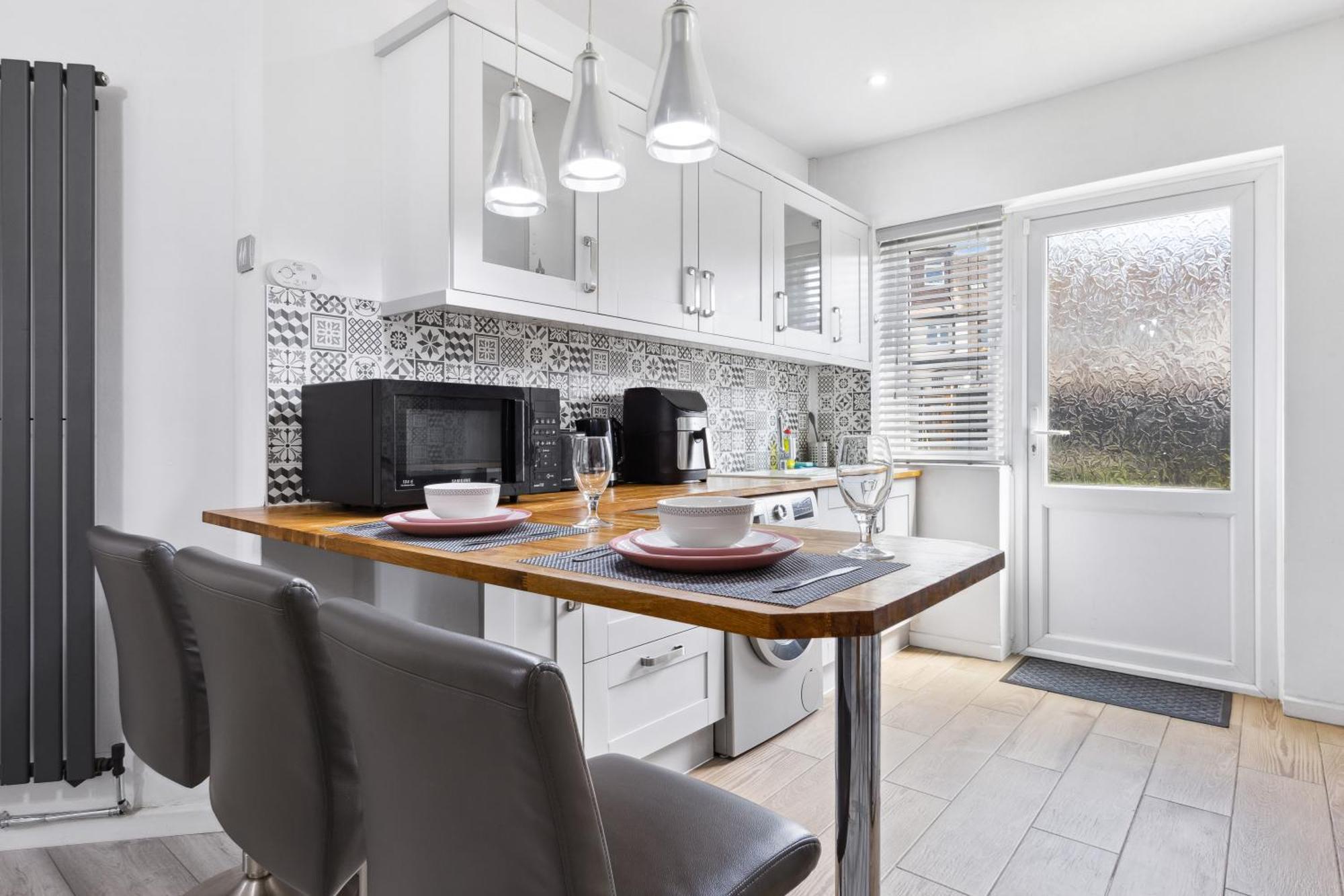 Bromley Serviced Apartments - Beckenham Place Park - London - 2 Bed House - Free Parking - 2 Beds 1 Sofabed Exterior foto